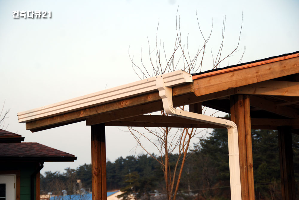 전원주택 박공지붕 사각정자 빗물받이시스템 - 