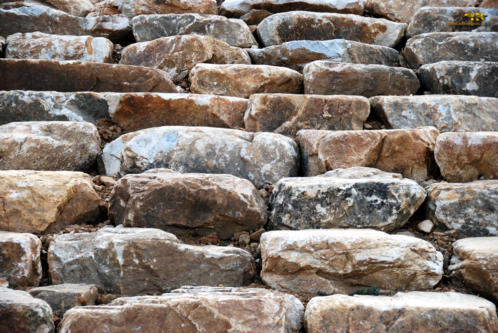 자연석 석축 계단 -